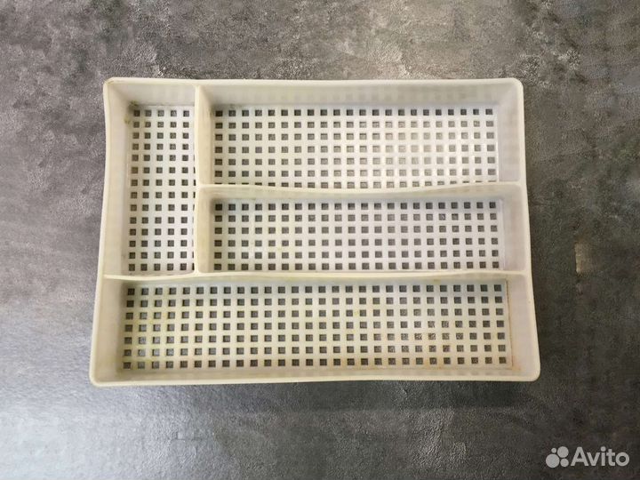 Лоток для столовых приборов