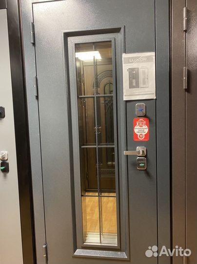 Дверь входная в дом