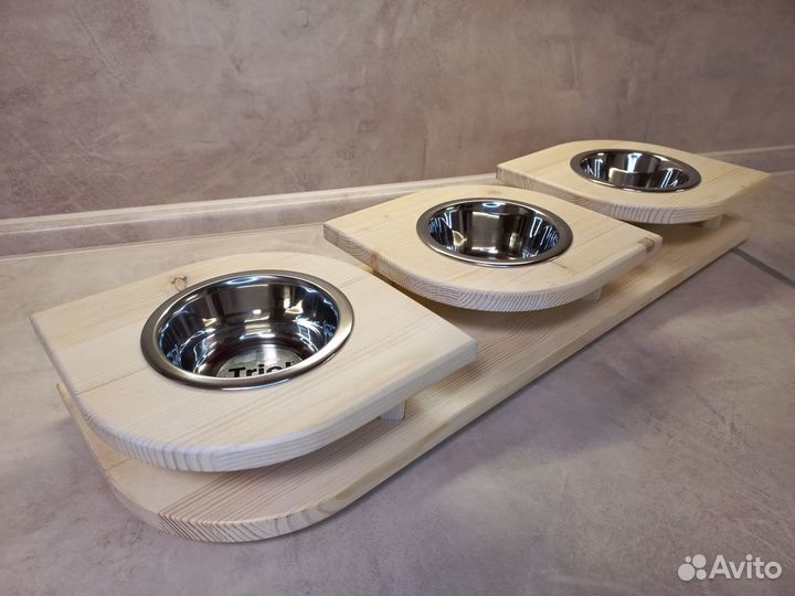 Миска для собаки на подставке