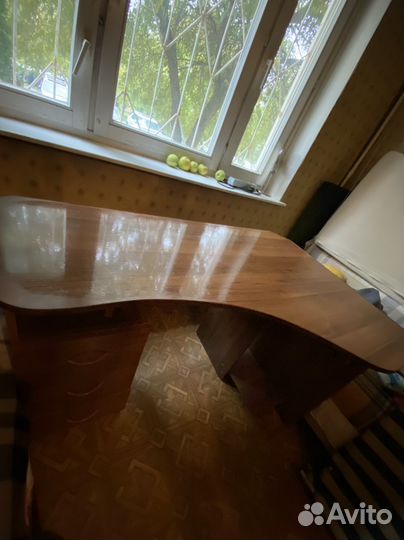 Продам компьютерный стол