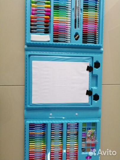 Набор для рисования и творчества из 208 предметов