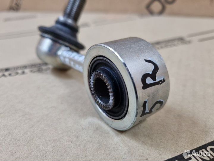 Тяга стабилизатора передняя правая Mitsubishi L200