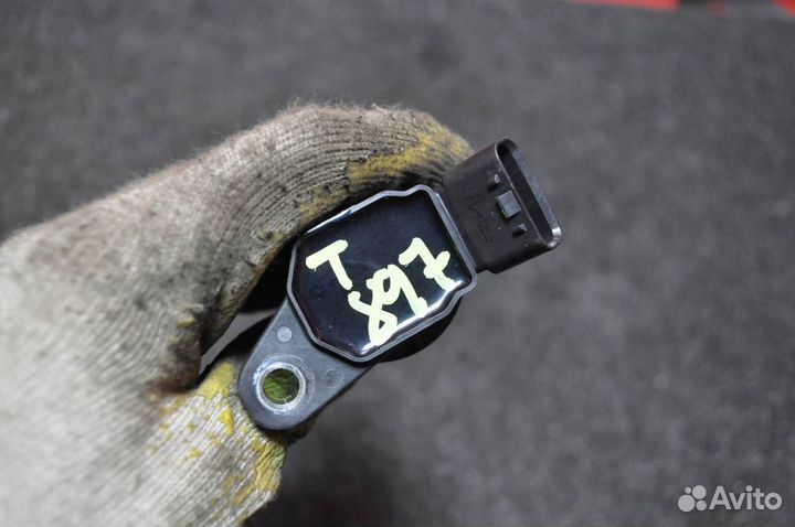 Катушка зажигания toyota auris ZRE151