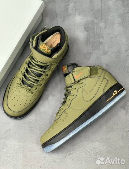 Кроссовки мужские Nike Air Force 1 Mid зимние