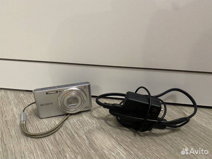 Компактный фотоаппарат sony