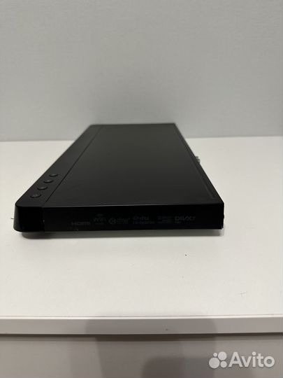 DVD и Blu-ray плеер Philips