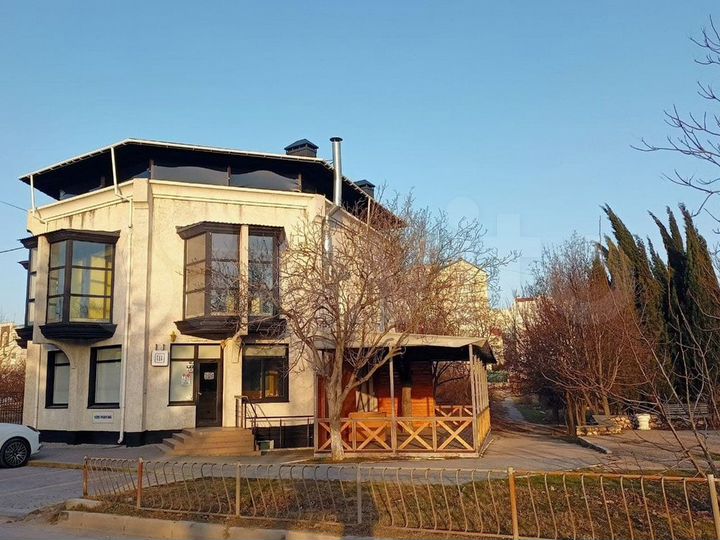 Салон Красоты, Офис, Кальянная в Камышах, 120 м²