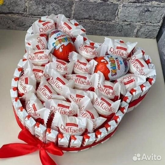 Сладкие букеты.Букет из рафаэлло, мерси