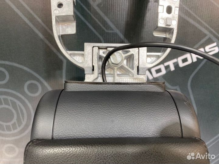 Подлокотник Audi A6 C6 caja 2009