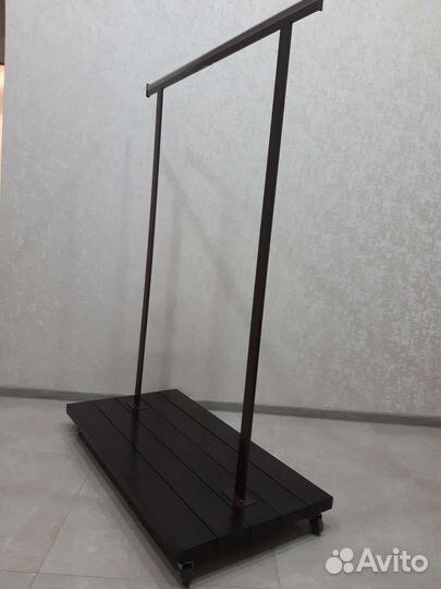 Вешалка напольная