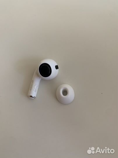 Правый наушник Airpods Pro оригинал