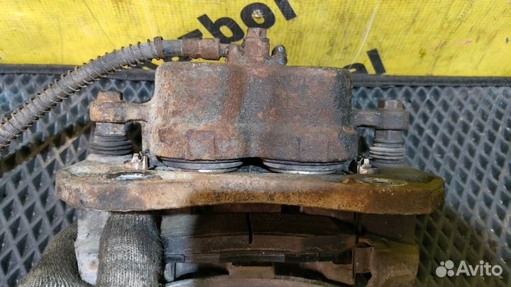 Суппорт передний левый Сан Йонг Кайрон