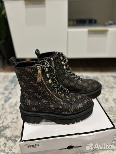 Ботинки guess