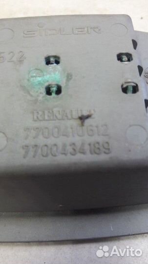 Плафон внутреннего освещения Renault Symbol