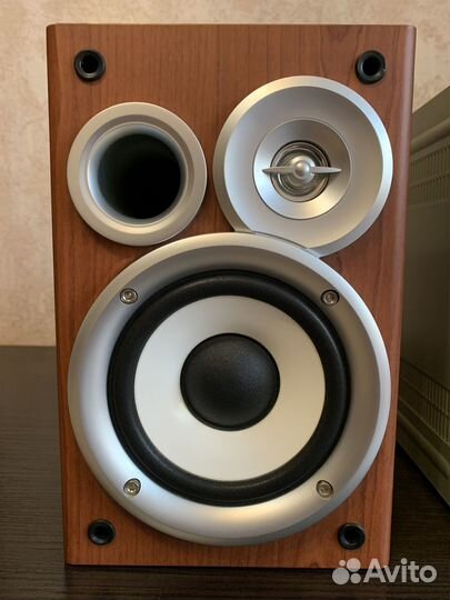 Музыкальный центр LG LX-M240