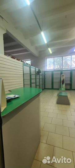 Торговое оборудование для магазина обуви