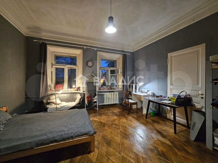 4-к. квартира, 171 м², 2/5 эт.