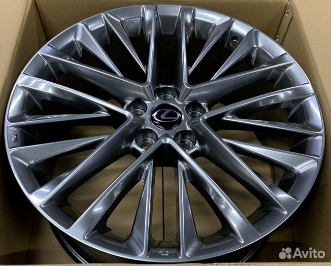 Диски на Toyota Camry Тойота Камри R18