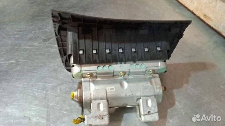 AirBag в торпедо Nissan Almera N16 2000