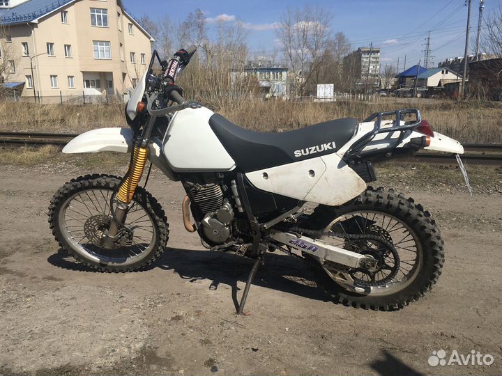 Suzuki DR250RS