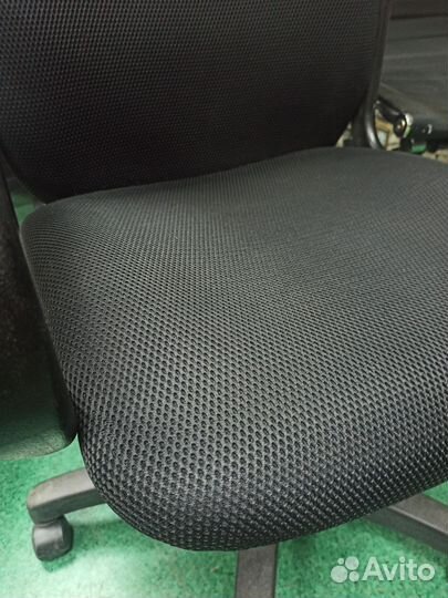 Компьютерное кресло