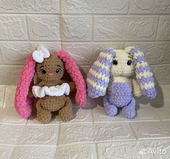 Вязаные игрушки зайка