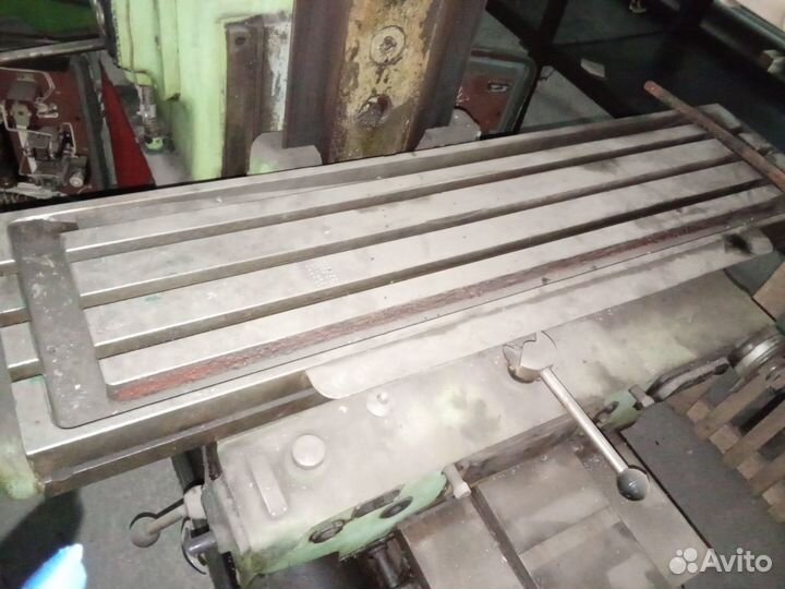 Фрезерный станок 6М82Г