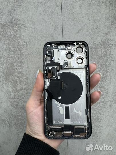 Корпус на iPhone 15 P/M