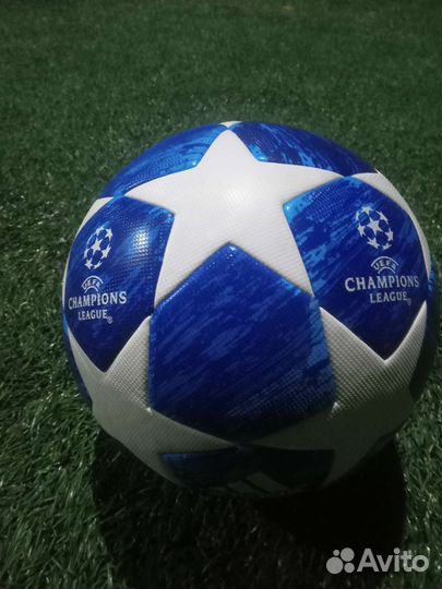 Футбольный мяч adidas Лч 2019