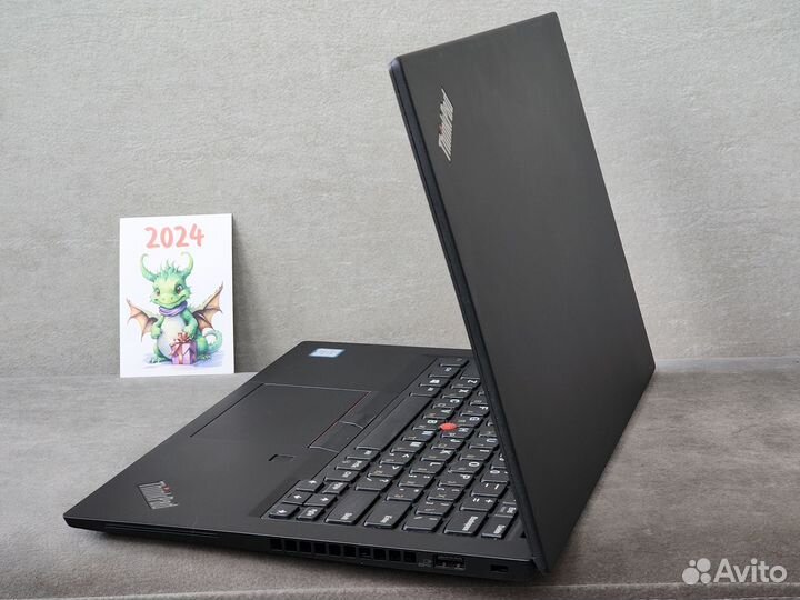 ThinkPad X390 UltraBook Intel Core i5-8265U 8/256