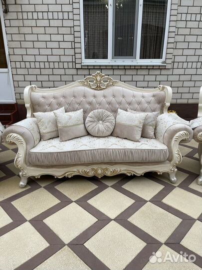 Диван и 2 кресла