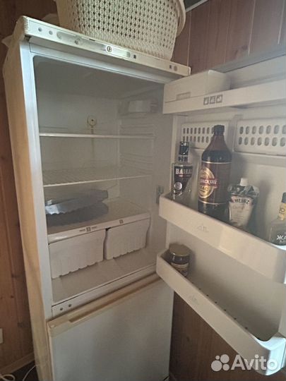 Холодильник Stinol 280л в рабочем состоянии