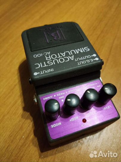 Педаль эффектов для гитары. Акустик симулятор
