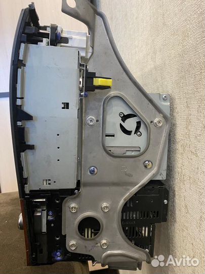 Головное устройство аудио системы Lexus IS 350