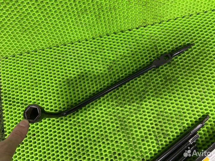 Балонник Cadillac Escalade GMT900