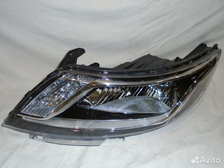 Фара фонарь Kia rio 2011 2014 2017 2019