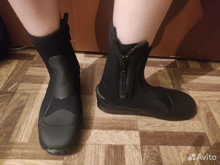 Неопреновые ботинки
