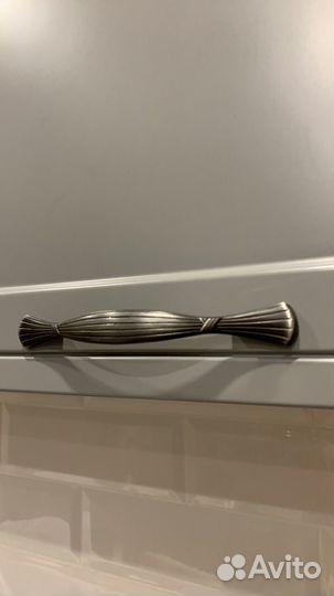 Ручки на шкаф