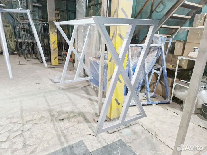 Подстолье для баров и ресторанов