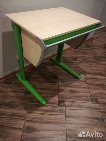 Растущая парта для учёбы