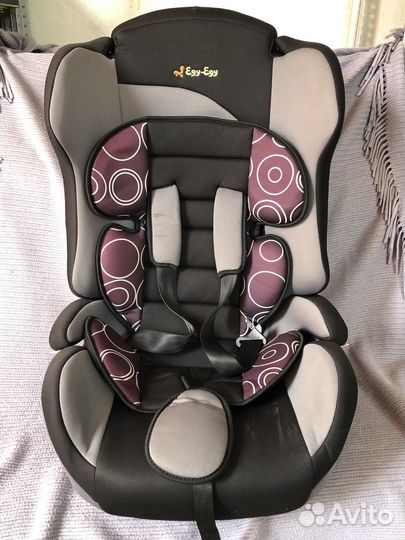 Детское кресло в автомобиль