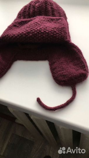 Комплект шапка, манишка и варежки