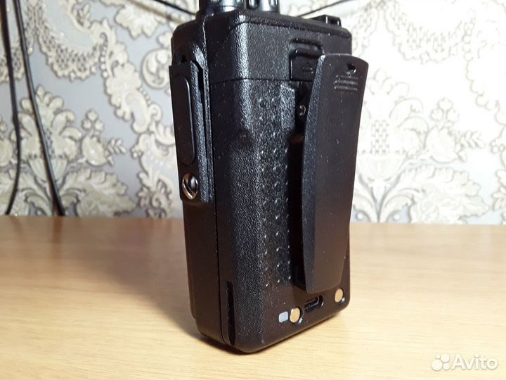 Укв радиостанция radtel RT-490 на satcom/144/430