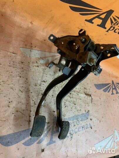 Педальный узел Kia Awella VS222795 B5.824801 1996