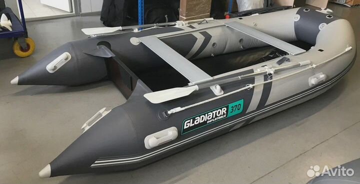 Лодка Gladiator C 370 AL; св-темно серая