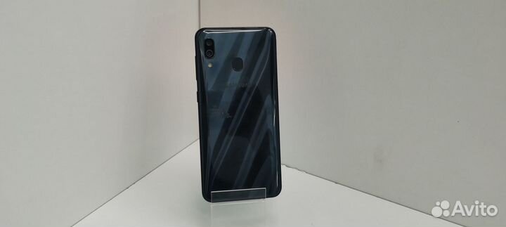 Samsung Galaxy A30, 4/64 ГБ