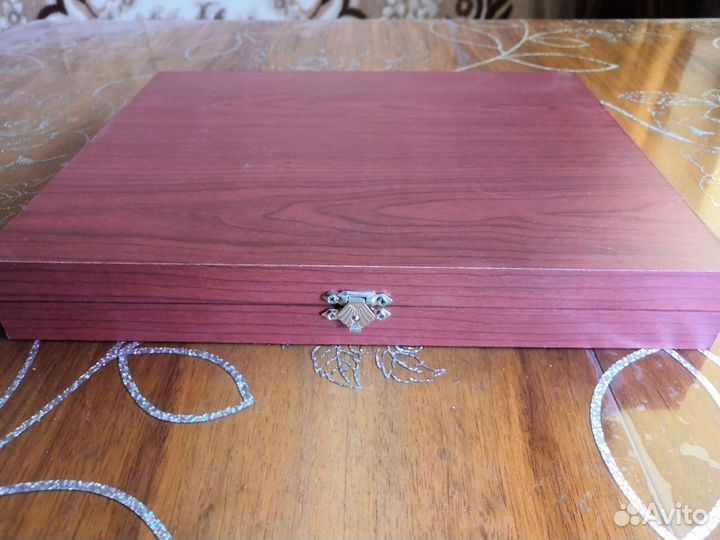 Набор столовых приборов ложки вилки