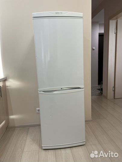 Холодильник LG