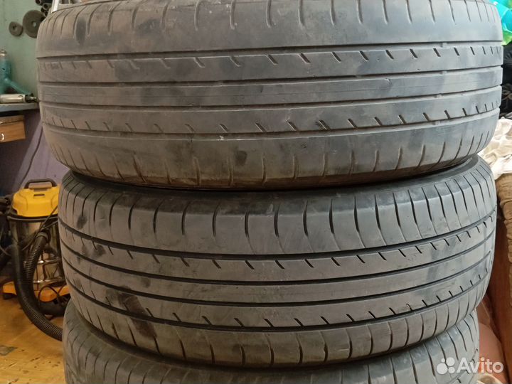 Yokohama Geolandar G98 235/65 R16