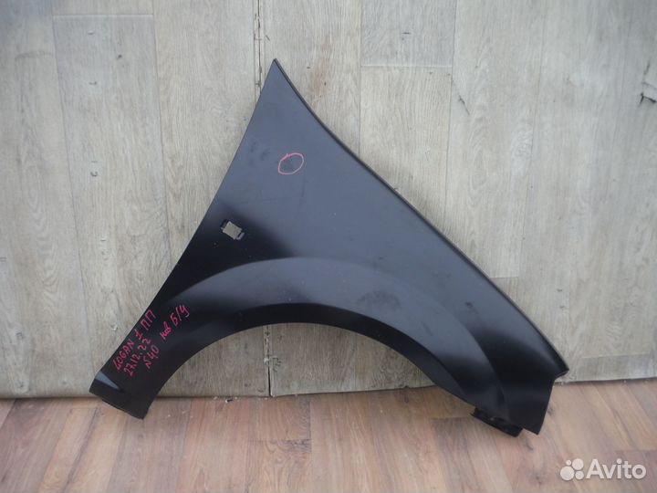 Крыло переднее правое №40 Renault Logan 2009